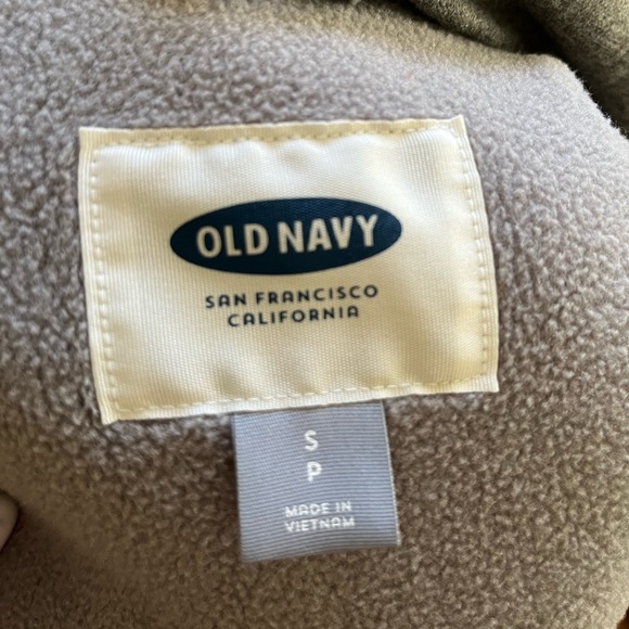 Old Navy puffy grey vest - Picture 3 of 3